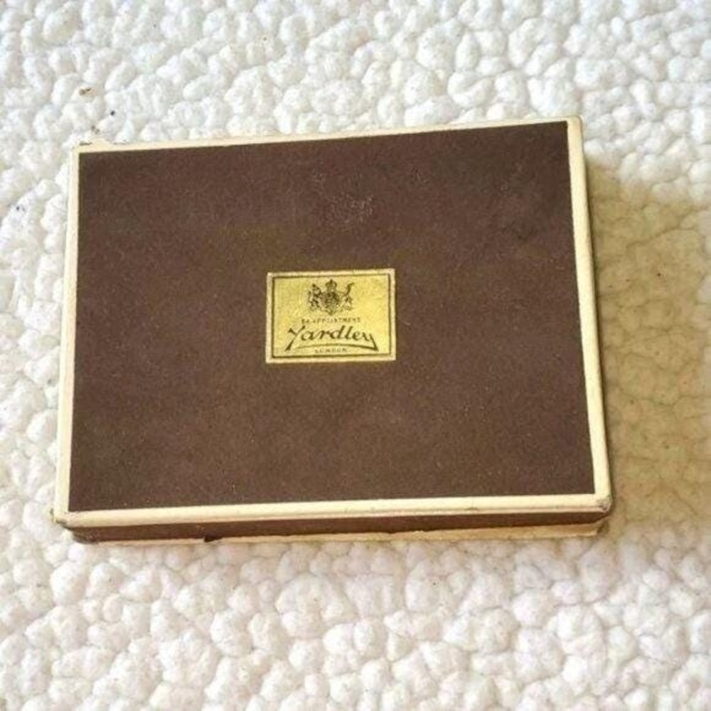 Yardley‎ Vintage Gift Box 5"x4"x1" with Lid